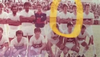 Estilingue que foi jogador amador e defendeu várias equipes 
