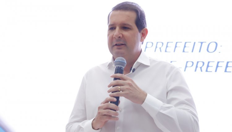 Micheletto apresenta projetos para empres&aacute;rios na ACIAC