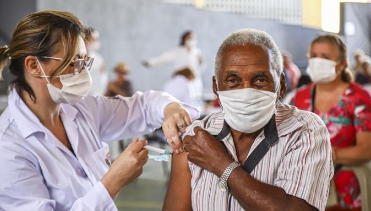 Idosos com mais 70 anos receberão dose reforço contra Covid-19 quinta-feira à tarde em Cafelândia