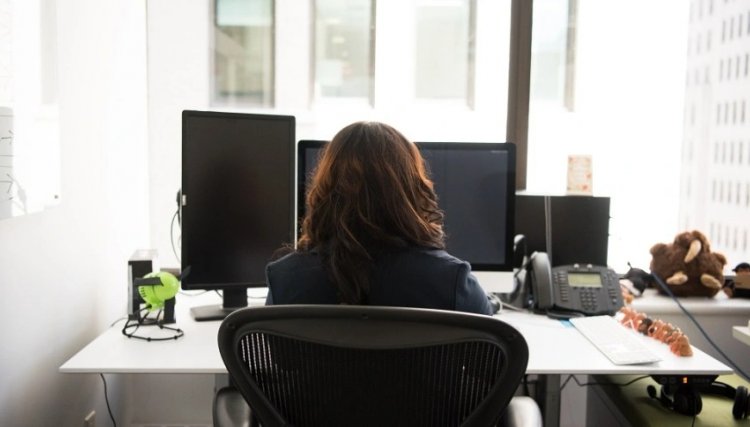 Pesquisa aponta mulheres mais preparadas, mas com dificuldade no mercado de trabalho