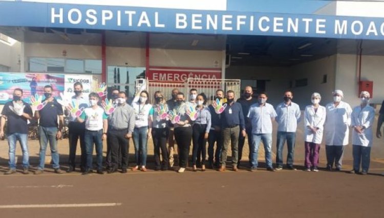 Copacol, Sicoob e Coopercaf  participam da entrega de uma máquina de hemodiálise para Hospital de Assis