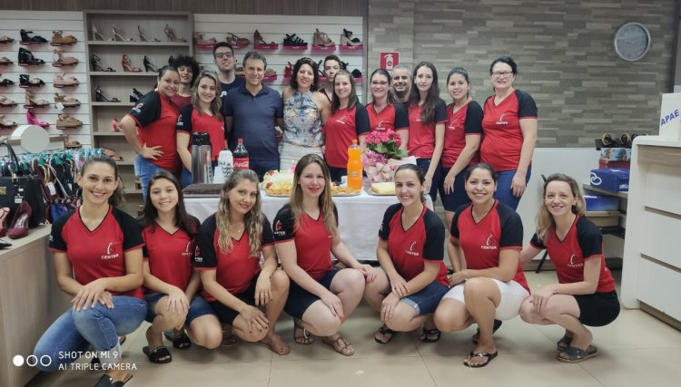 A Center Calçados comemora 28 anos em outubro