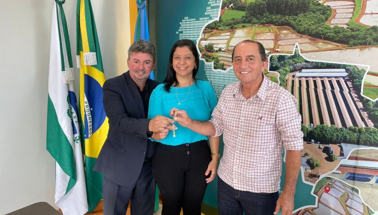 Prefeito Pecinha reassume comando do Executivo após 30 dias de férias