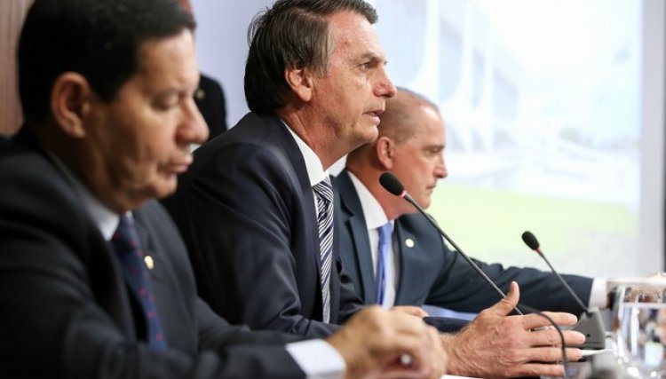 Bolsonaro afirma que em 2019 não terá o horário de verão