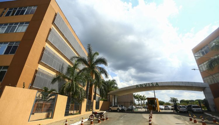 Anvisa autoriza vacina da Pfizer para crianças a partir de 12 anos