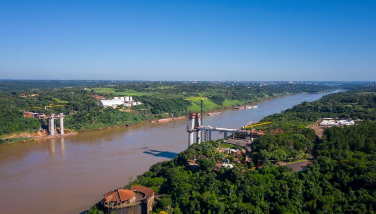 Patrocinado pela Itaipu, obras da Ponte da Integração Brasil-Paraguai seguem dentro cronograma
