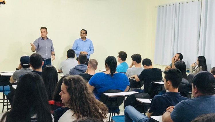 Faculdade Unica recebe palestrante de Dubai
