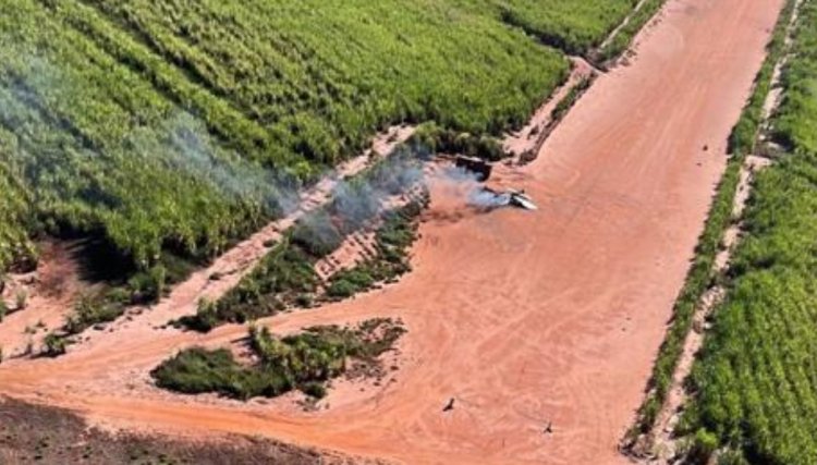 Piloto coloca fogo em avião que levava mais de 10kg de cocaína na região 
