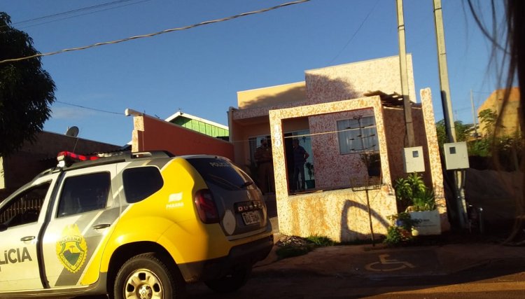 Casa é arrombada e tem diversos produtos furtados hoje em Cafelândia