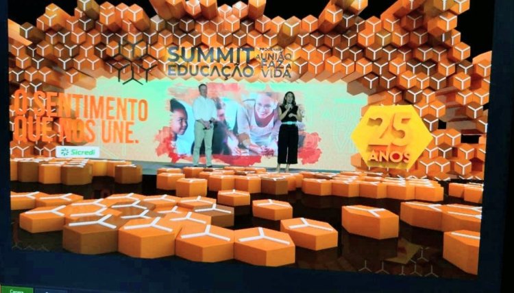 Sicredi reúne 4,5 mil educadores em evento online para celebrar 25 anos do programa A União Faz a Vida