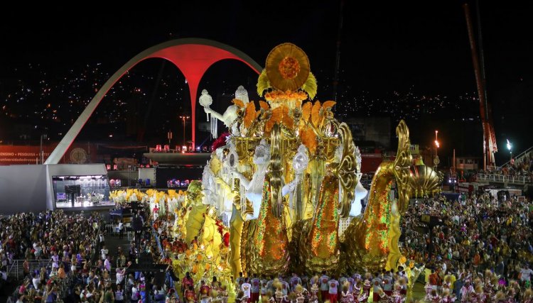 Governo do Rio cria carnaval fora de época