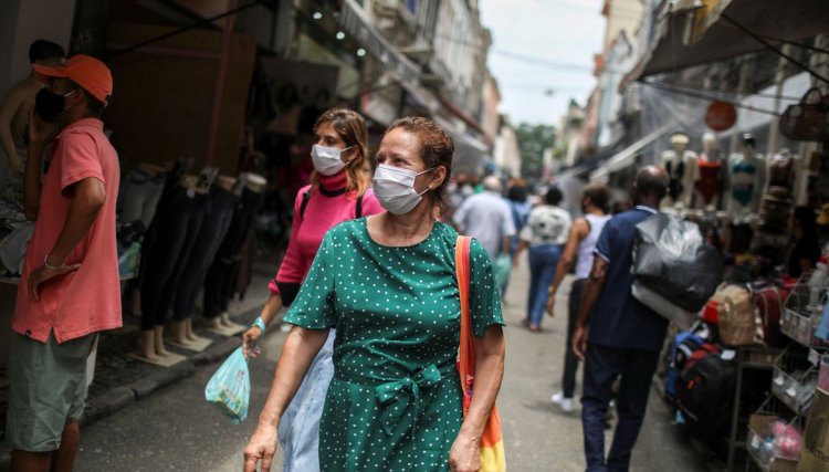 Média diária de mortes por covid-19 passa de 1,5 mil, informa Fiocruz