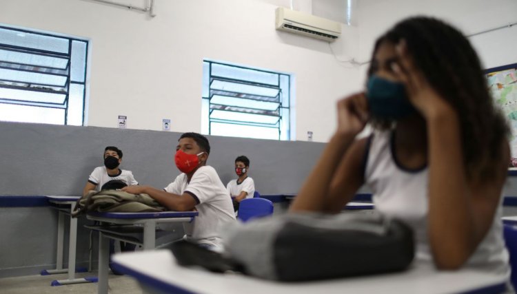 Prevenção à covid-19 na volta às aulas depende da comunidade escolar 