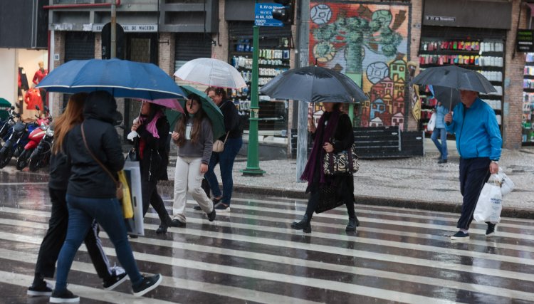 Após dias congelantes, fim de semana será chuvoso no Paraná