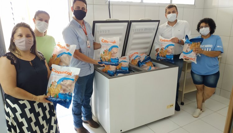 Copacol faz doação de peixe para rede municipal de ensino de Jesuítas