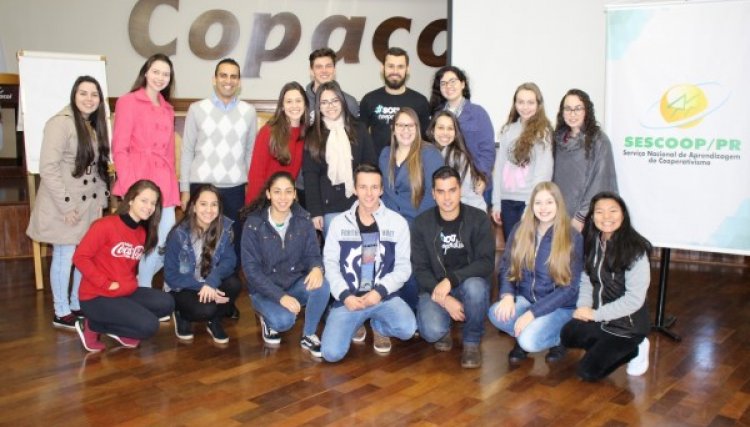 Treinamento de Neurolinguística é realizado para jovens Cooperatistas