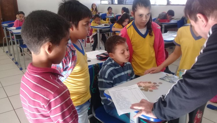 Nova Aurora  realiza Projeto Educação Financeira