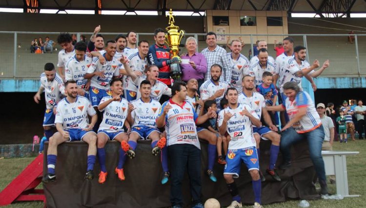 D Napolli é campeão da LIFAC