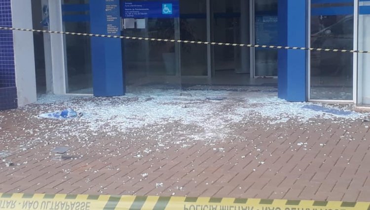 Caixa Econômica de Nova Aurora é assaltada com fuzis 