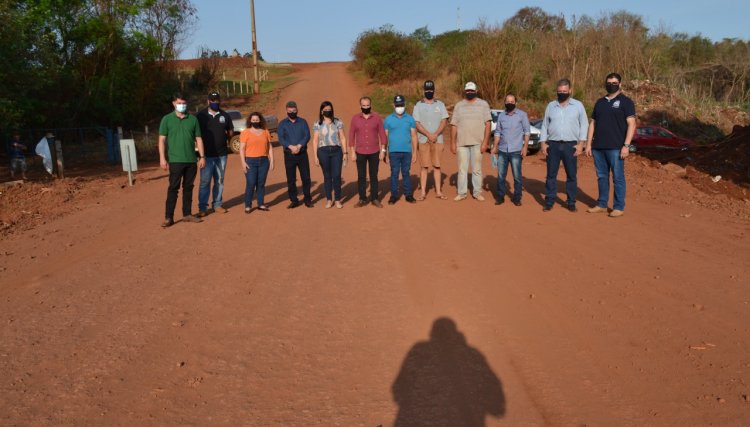 Município realiza entrega oficial da obra do bueiro na estrada 4 Bocas em Palmitópolis