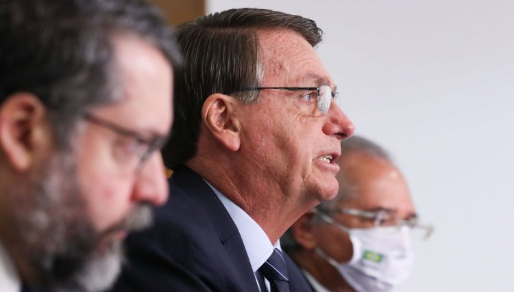 Governo é favorável à importação privada de vacinas, diz Bolsonaro
