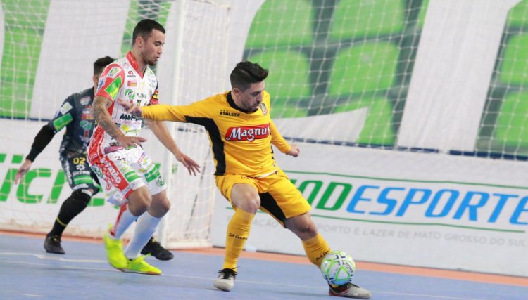 Cascavel goleia o Magnus e conquista título inédito da Liga Nacional de Futsal 