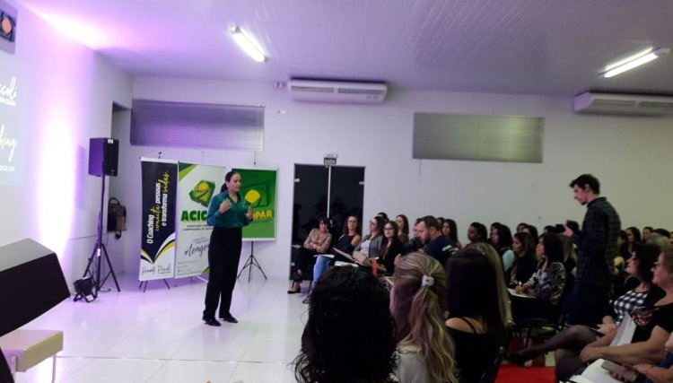 Palestra promovida pela Acicaf para mulheres foi um sucesso