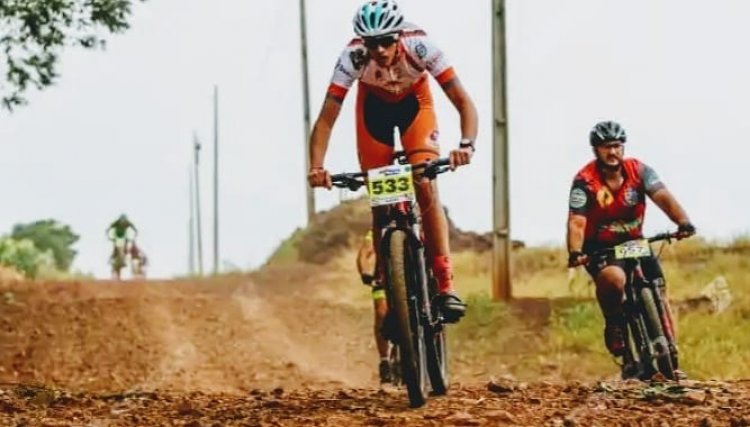 Ciclistas Murilo e Thaís conquistam bom resultado na prova de Maringá