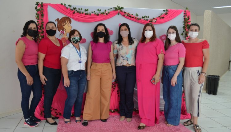  Assistência Social de Nova Aurora promove evento de conscientização e palestra sobre o Outubro Rosa