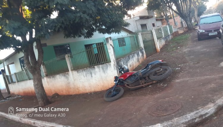 Motocicleta furtada em Cafelândia é encontrada abandonada em um bairro do município 
