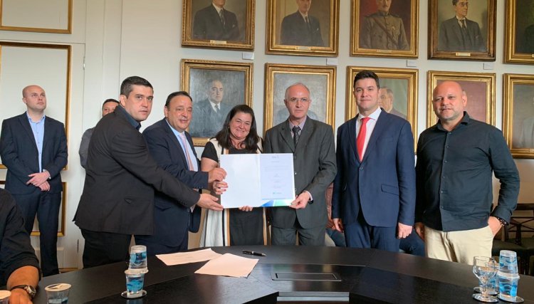 Nova Aurora recebe recursos para a compra de Raio X