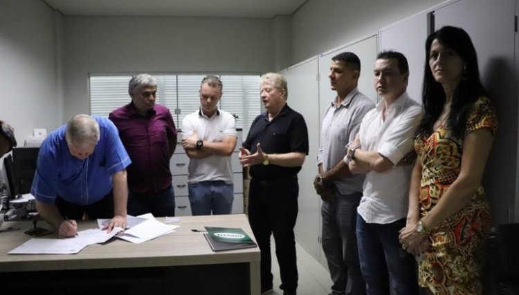 Câmara de Vereadores de Cafelândia  recebe a visita do prefeito no dia 20