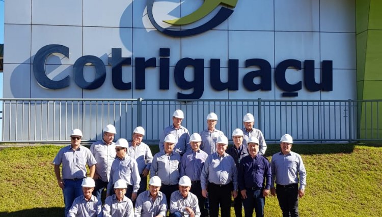 Conselheiros da Copacol visitam a Constel e a Cotriguaçu em Cascavel