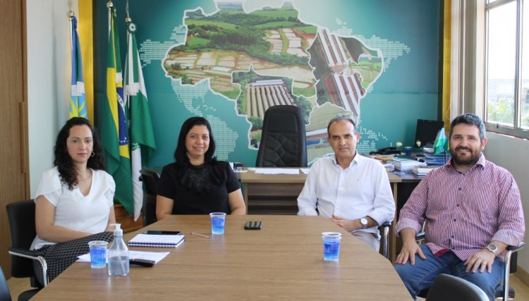 Nova Aurora protocola documento ao Diretor do CONSAMU para a viabiliza&ccedil;&atilde;o de uma UTI M&oacute;vel para o munic&iacute;pio 