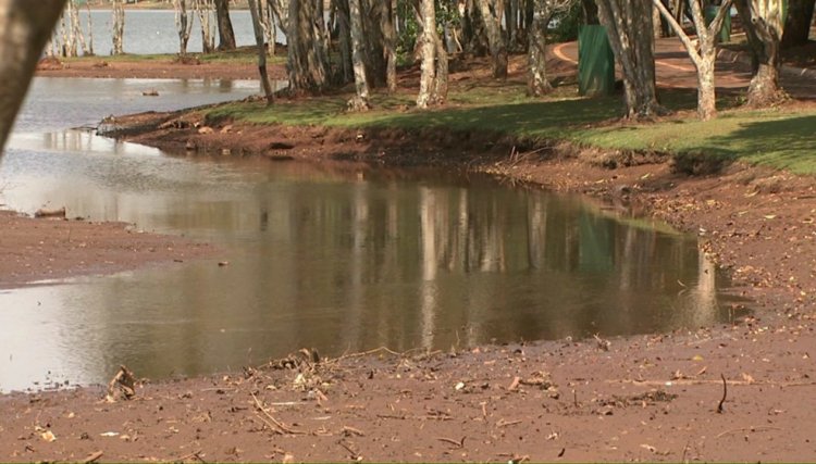 Sanepar faz dragagem de resíduos do Rio Cascavel