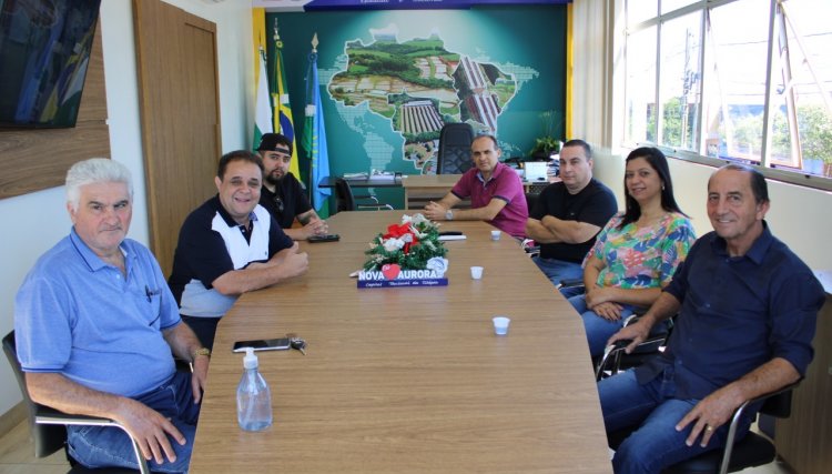 Deputado Estadual Eleito Batatinha visita o Executivo de Nova Aurora<br/>