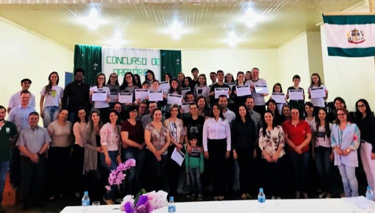 VIII Concurso de Oratória é promovido pelo Colégio Ellos 