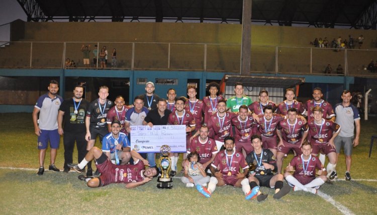 Cobranças/Consolata Alimentos/Consultec se consagra campeã do segundo campeonato municipal de campo de 2022 de Cafelândia