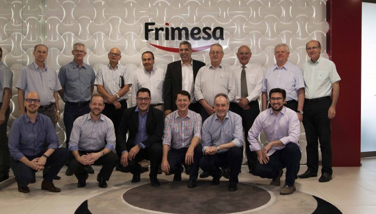 Nova Ferroeste apresenta na Frimesa projeto que movimentará 40 milhões de toneladas