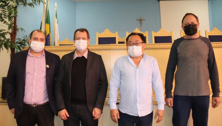 Prefeito empossa a nova diretoria da CIPA em Cafelândia