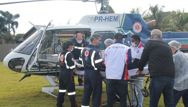 Helicóptero do CONSAMU transfere homem de 62 anos com problemas cardíacos