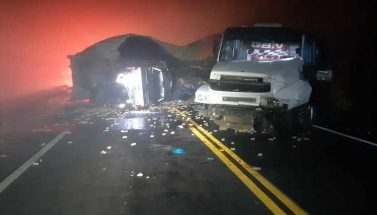Grave acidente na BR-277 deixa duas pessoas mortas