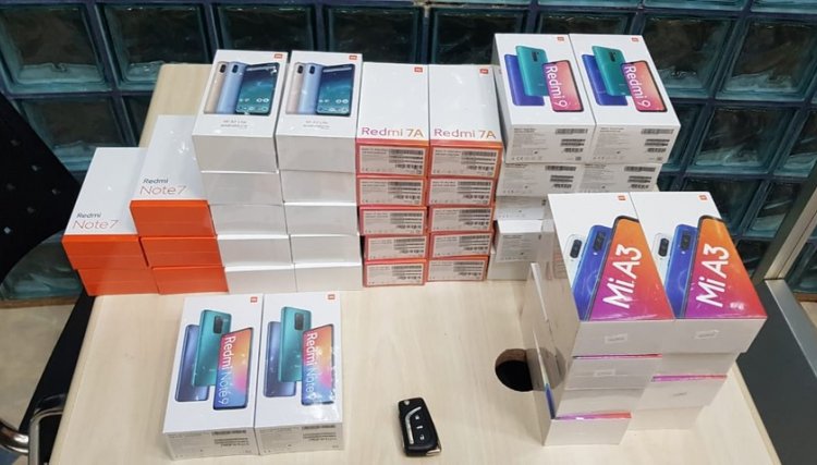 PRF apreende em Ubiratã 170 celulares com pastor que seguia de carro com a família
