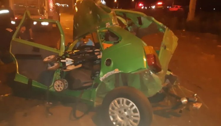 Batida entre dois carros mata bebê e outras três pessoas na BR277
