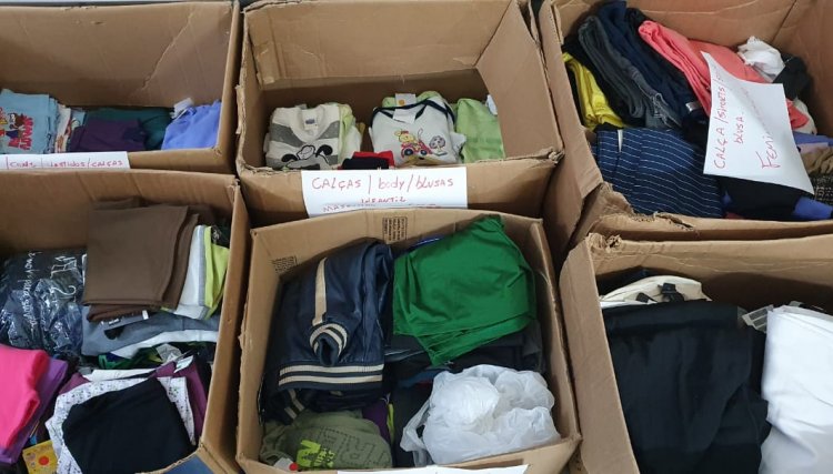 Sintrascoop arrecada roupas para atender as famílias mais carentes