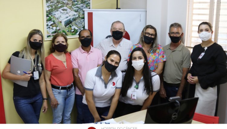 Ganhadores da Ação Entre Amigos recebem prêmios na Uopeccan de Cascavel