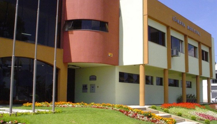 Justiça condena vereadores por favorecimento na fila do SUS no PR
