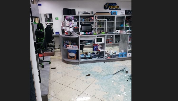 Loja é furtada em Cafelândia e prejuízos passam de R$ 60 mil, veja a imagem do carro arrombando