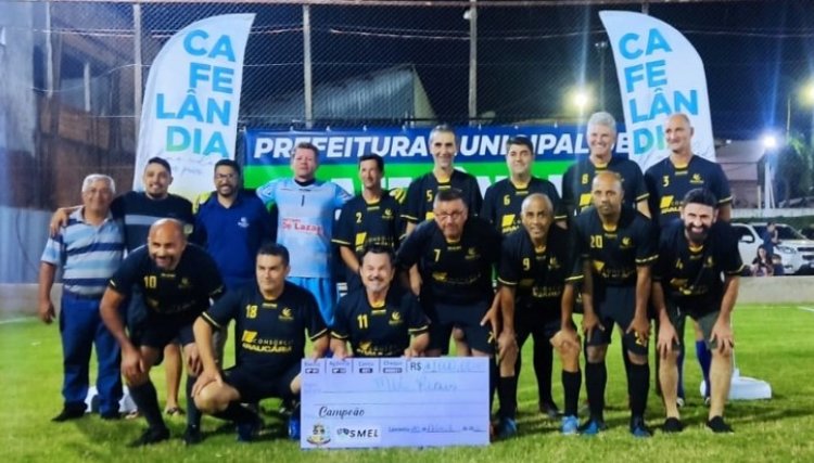 Mercado Delazari Farmácia Confiança Ourofisio se consagra campeão do campeonato sênior de Cafelândia 