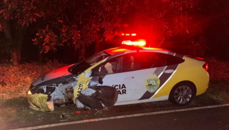 Motorista embriagado é preso depois de bater carro contra veículo da Polícia Militar, no PR